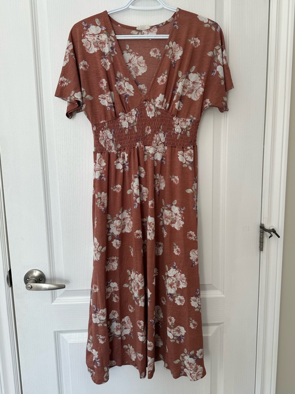 Terracotta Floral V-Neck Smocked Waist Flutter Sleeve Flowy Midi Dress Boho Chic - Picture 1 of 7